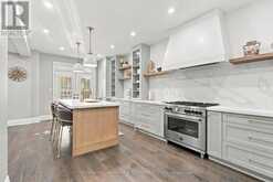 36 - 280 PARADELLE DRIVE | Richmond Hill Ontario | Slide Image Eight