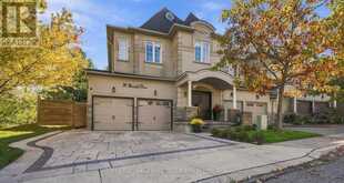 36 - 280 PARADELLE DRIVE | Richmond Hill Ontario | Slide Image One