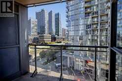 727 - 21 ICEBOAT TERRACE | Toronto Ontario | Slide Image Twelve