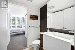 727 - 21 ICEBOAT TERRACE | Toronto Ontario | Slide Image Twenty-two