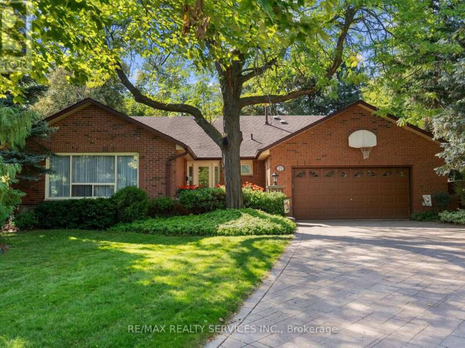 22 OLDHAM CRESCENT, Brampton, Ontario L6Z 1W3