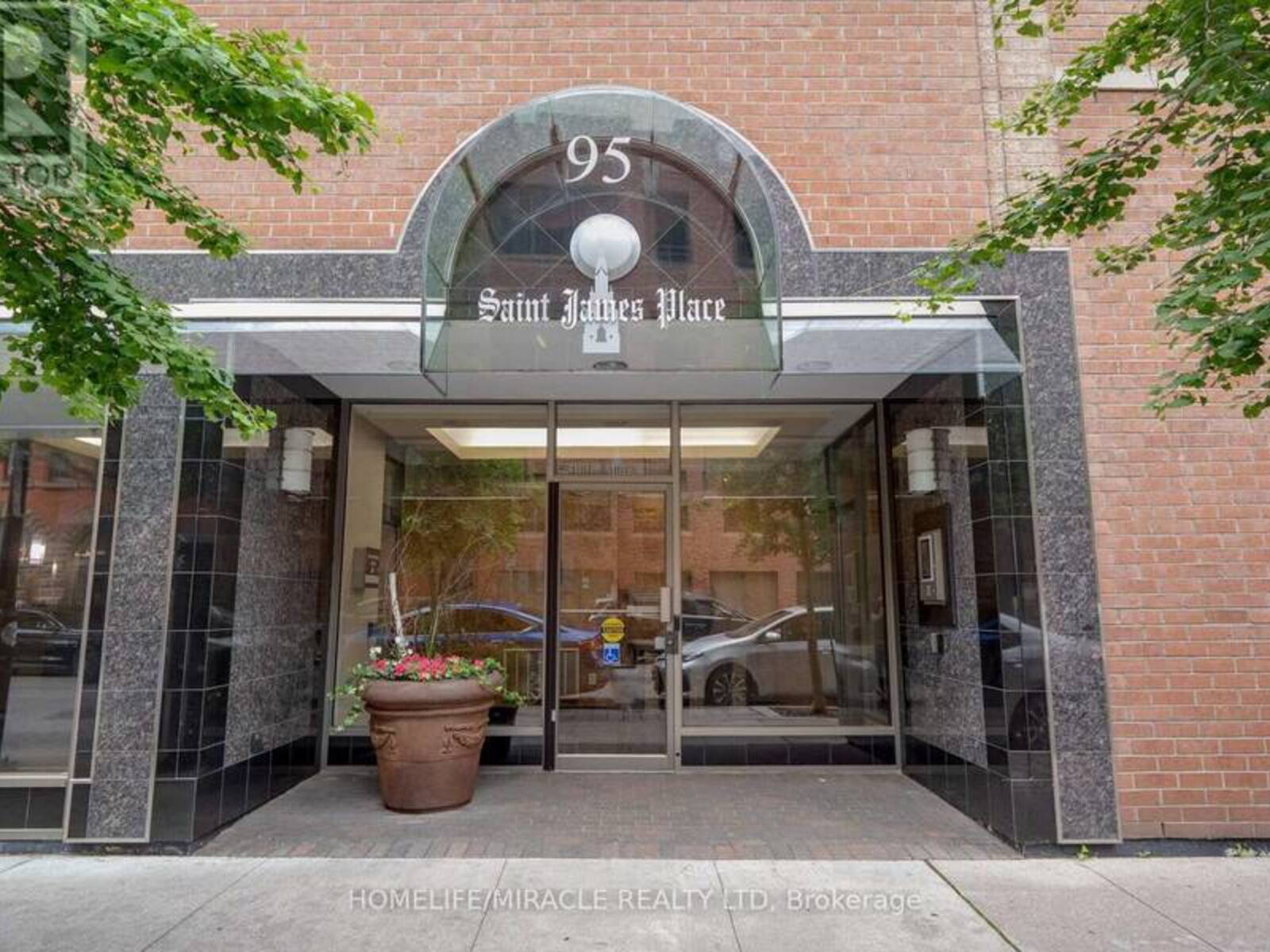 605 - 95 LOMBARD STREET, Toronto, Ontario M5C 2V3