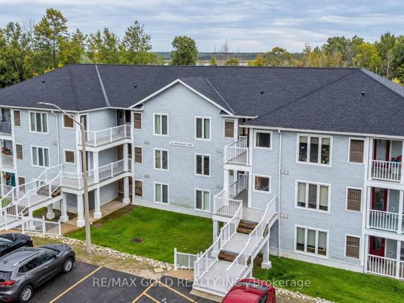 8 - 20 MULLIGAN LANE, Wasaga Beach, Ontario L9Z 1C4