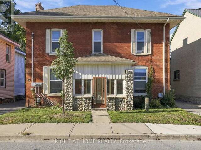 42 WELLINGTON STREET Lindsay Ontario, K9V 3N3 - Multi-family Home For Sale