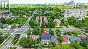 2652 VICTORIA PARK AVENUE | Toronto Ontario | Slide Image Four