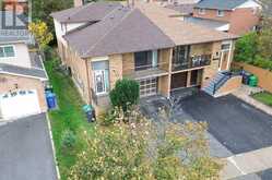 7 WINTERFOLD DRIVE | Brampton Ontario | Slide Image Three