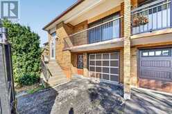 7 WINTERFOLD DRIVE | Brampton Ontario | Slide Image Eight