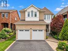 42 KAITLIN DRIVE | Richmond Hill Ontario | Slide Image Nine