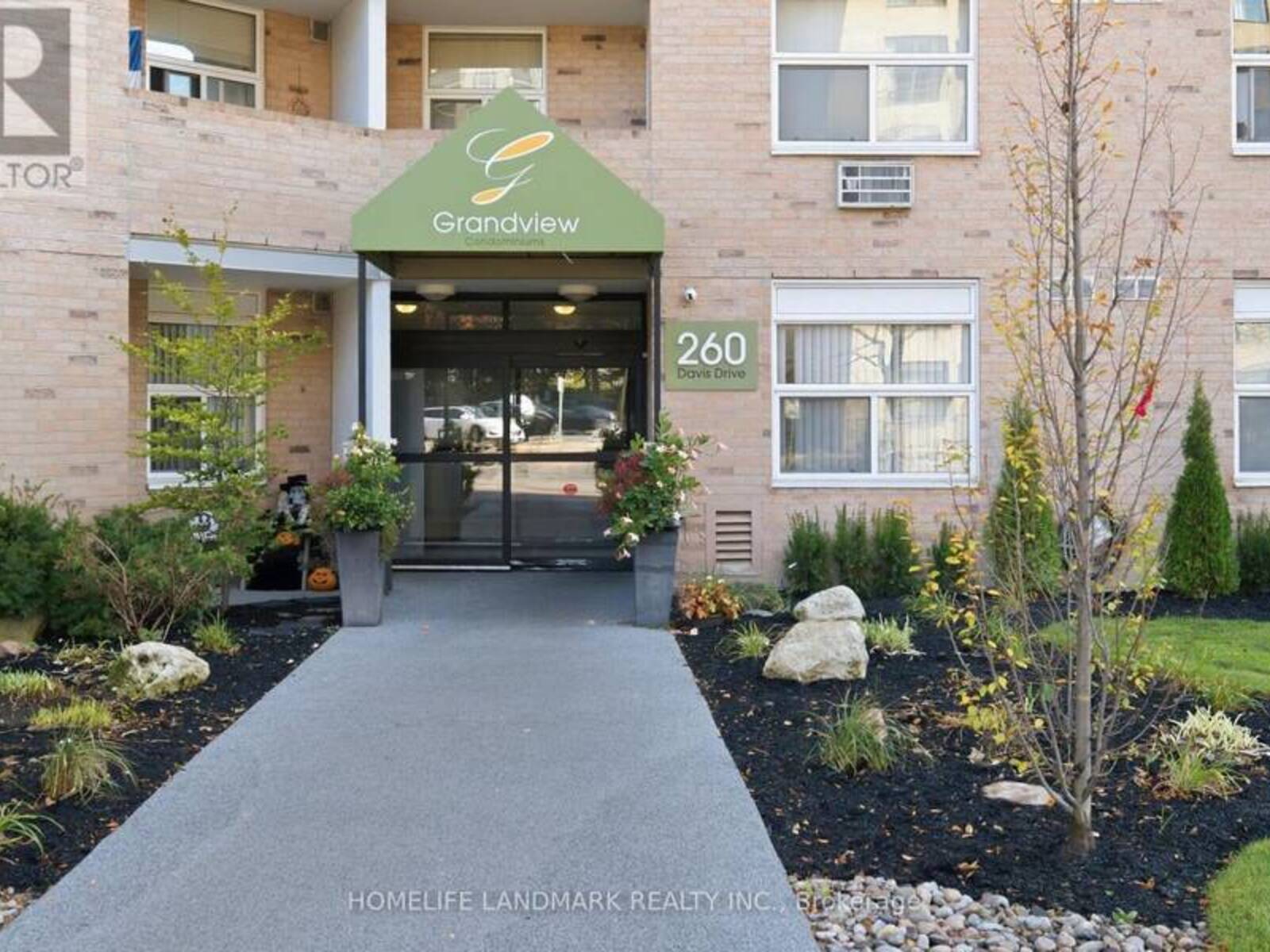 309 - 260 DAVIS DRIVE, Newmarket, Ontario L3Y 7C3