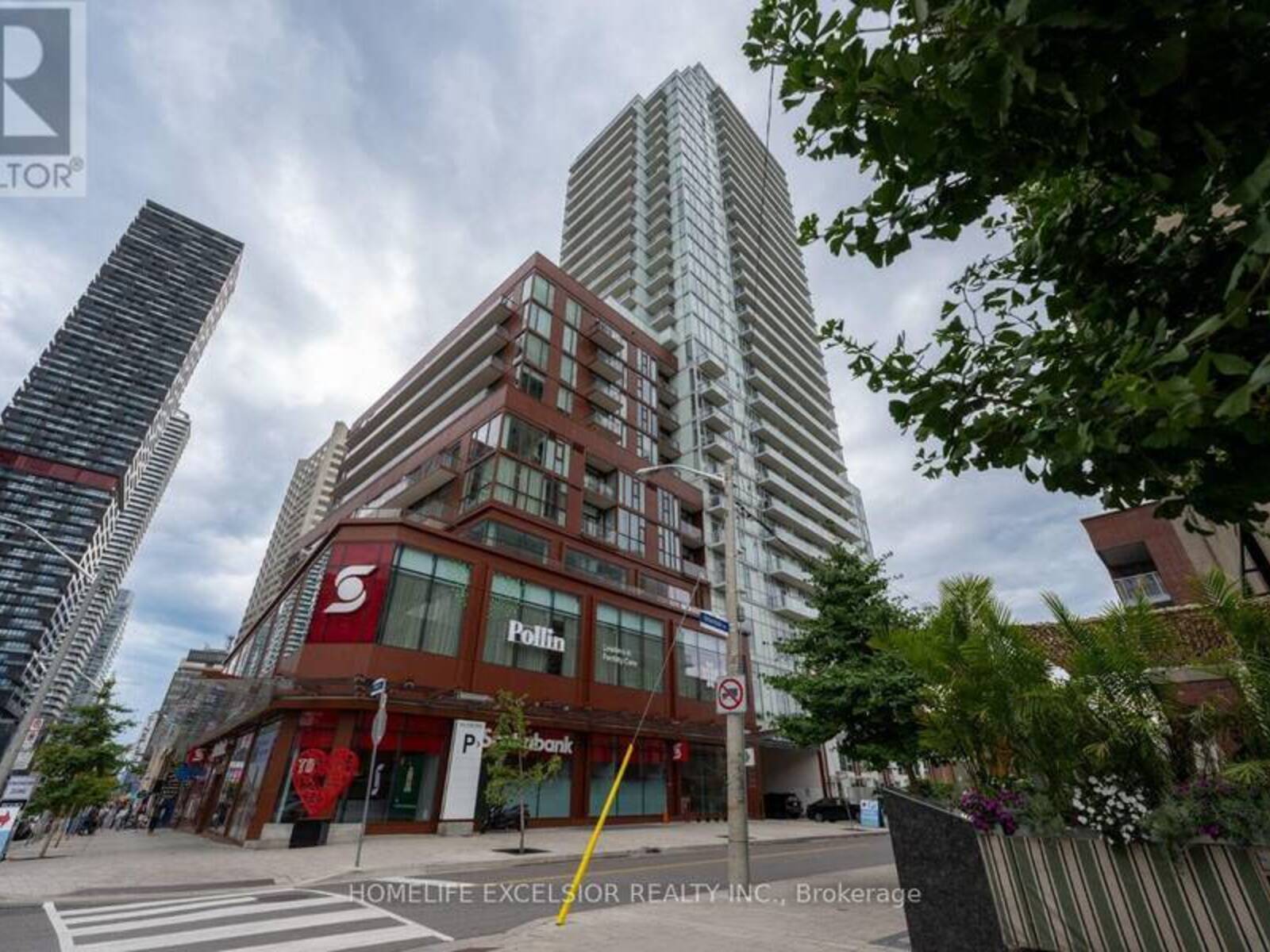 1410 - 33 HELENDALE AVENUE, Toronto, Ontario M4R 0A4
