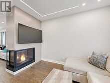 45 COLONIAL CRESCENT | Richmond Hill Ontario | Slide Image Twelve