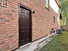 45 COLONIAL CRESCENT | Richmond Hill Ontario | Slide Image Thirty-eight