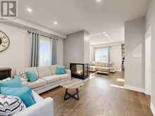 45 COLONIAL CRESCENT | Richmond Hill Ontario | Slide Image Eight