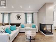 45 COLONIAL CRESCENT | Richmond Hill Ontario | Slide Image Nine