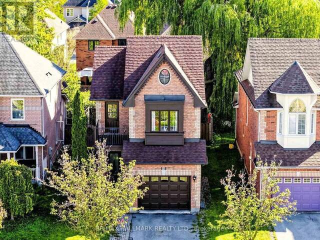 45 COLONIAL CRESCENT Richmond Hill Ontario, L4E 3X3 - 5 Bedrooms Home For Sale