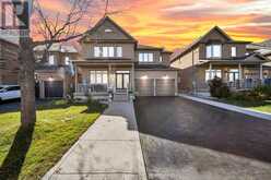 70 APPLEAIRE CRESCENT | Brampton Ontario | Slide Image Two