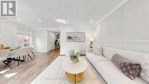 737 CABOTO TRAIL | Markham Ontario | Slide Image Eleven