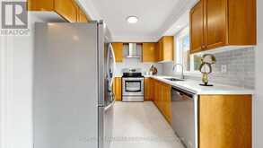 737 CABOTO TRAIL | Markham Ontario | Slide Image Eighteen