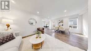 737 CABOTO TRAIL | Markham Ontario | Slide Image Eight