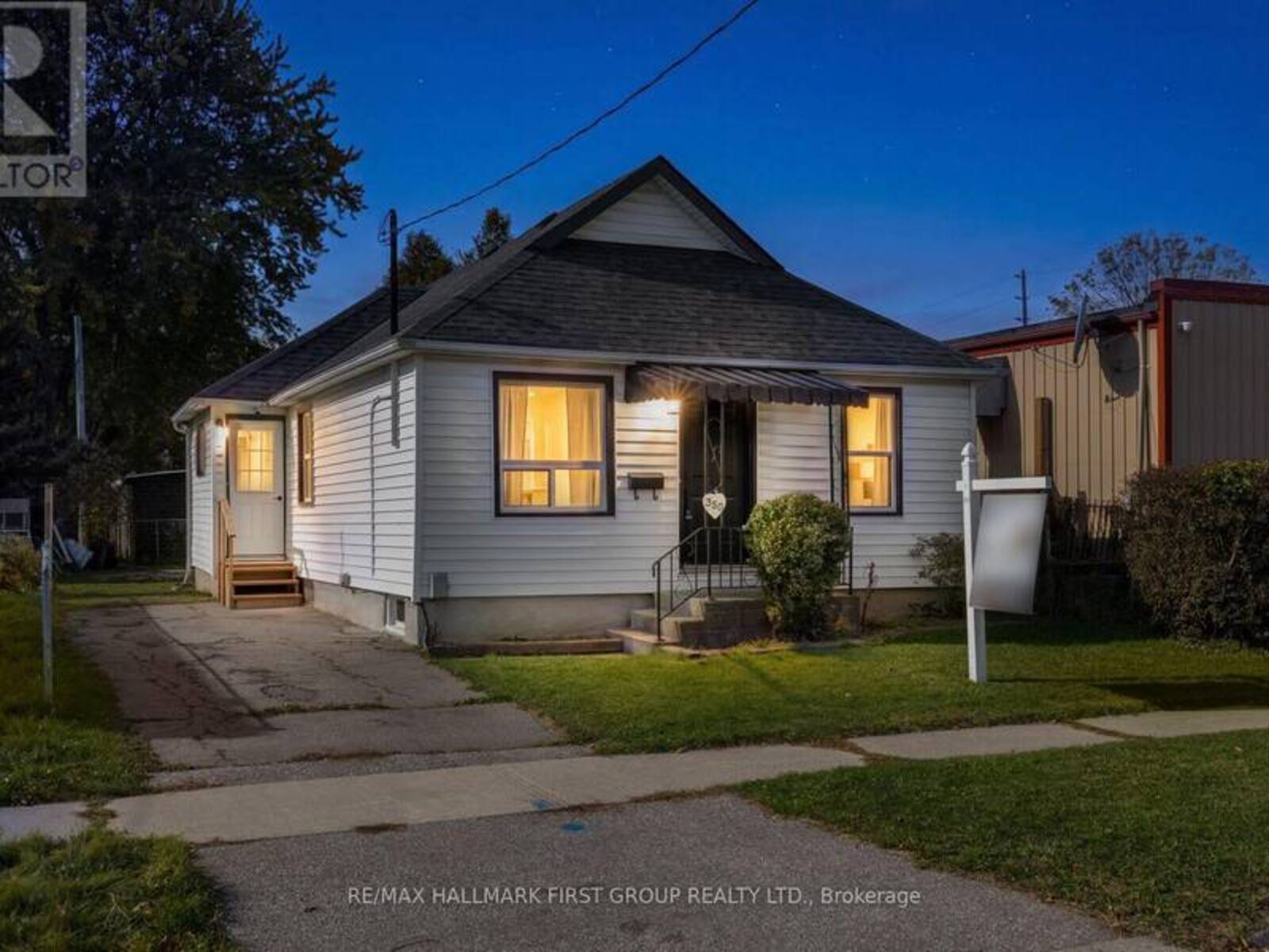 350 OSHAWA BOULEVARD S, Oshawa, Ontario L1H 5S4