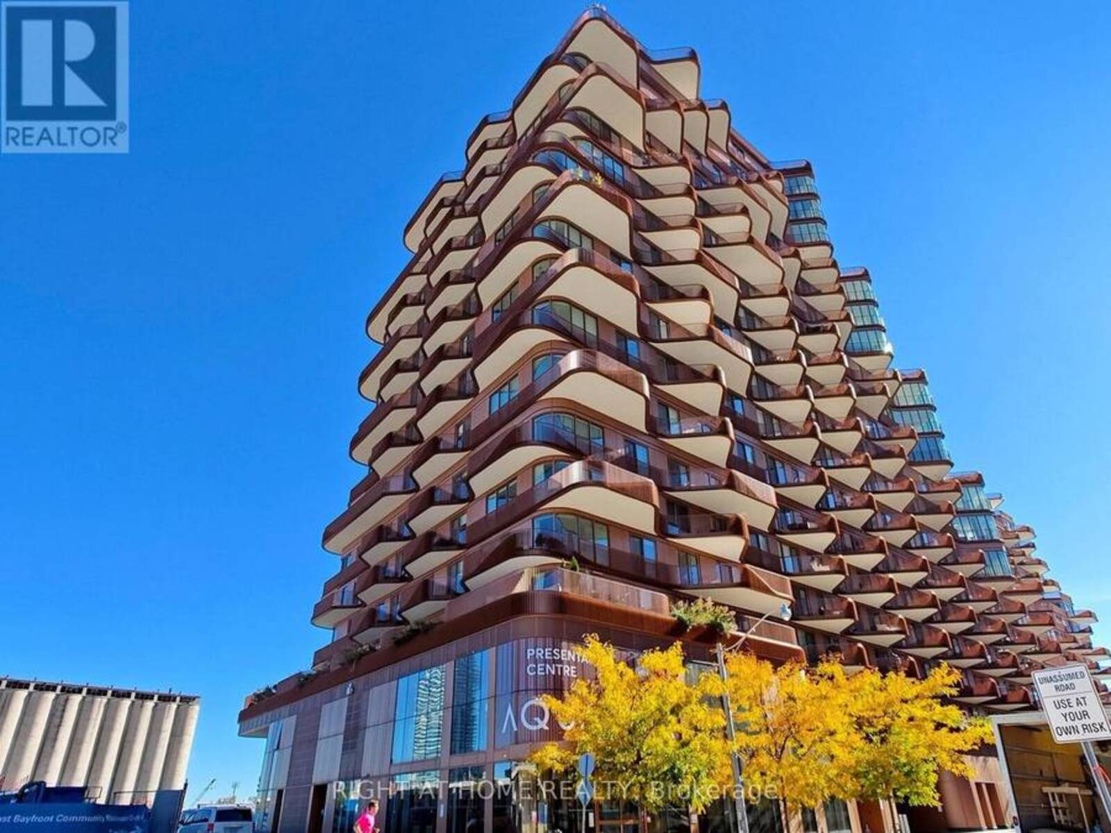 510 - 155 MERCHANTS' WHARF, Toronto, Ontario M5A 0Y4
