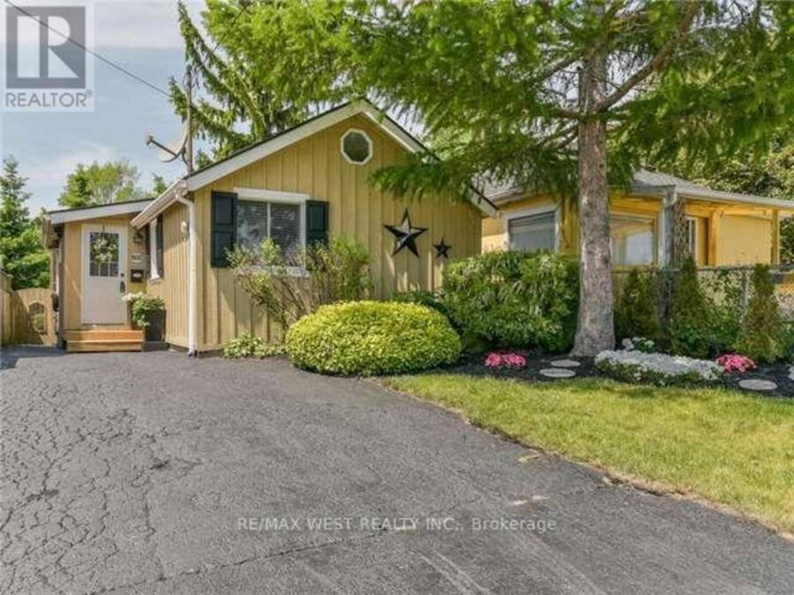 602 ANNLAND STREET, Pickering, Ontario L1W 1A7