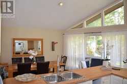 24 MONTCALM CRESCENT | Tiny Ontario | Slide Image Fourteen