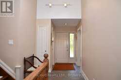 24 MONTCALM CRESCENT | Tiny Ontario | Slide Image Thirty-one