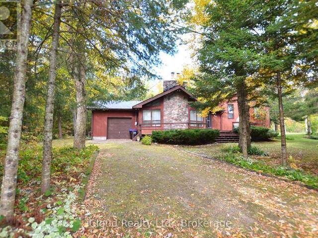 24 MONTCALM CRESCENT Tiny Ontario, L9M 0G3 - 3 Bedrooms Home For Sale