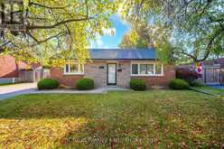 282 KENT CRESCENT | Burlington Ontario | Slide Image Eight