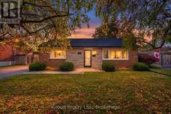 282 KENT CRESCENT | Burlington Ontario | Slide Image Nine