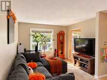 6 - 31 PARKVIEW DRIVE | Orangeville Ontario | Slide Image Two