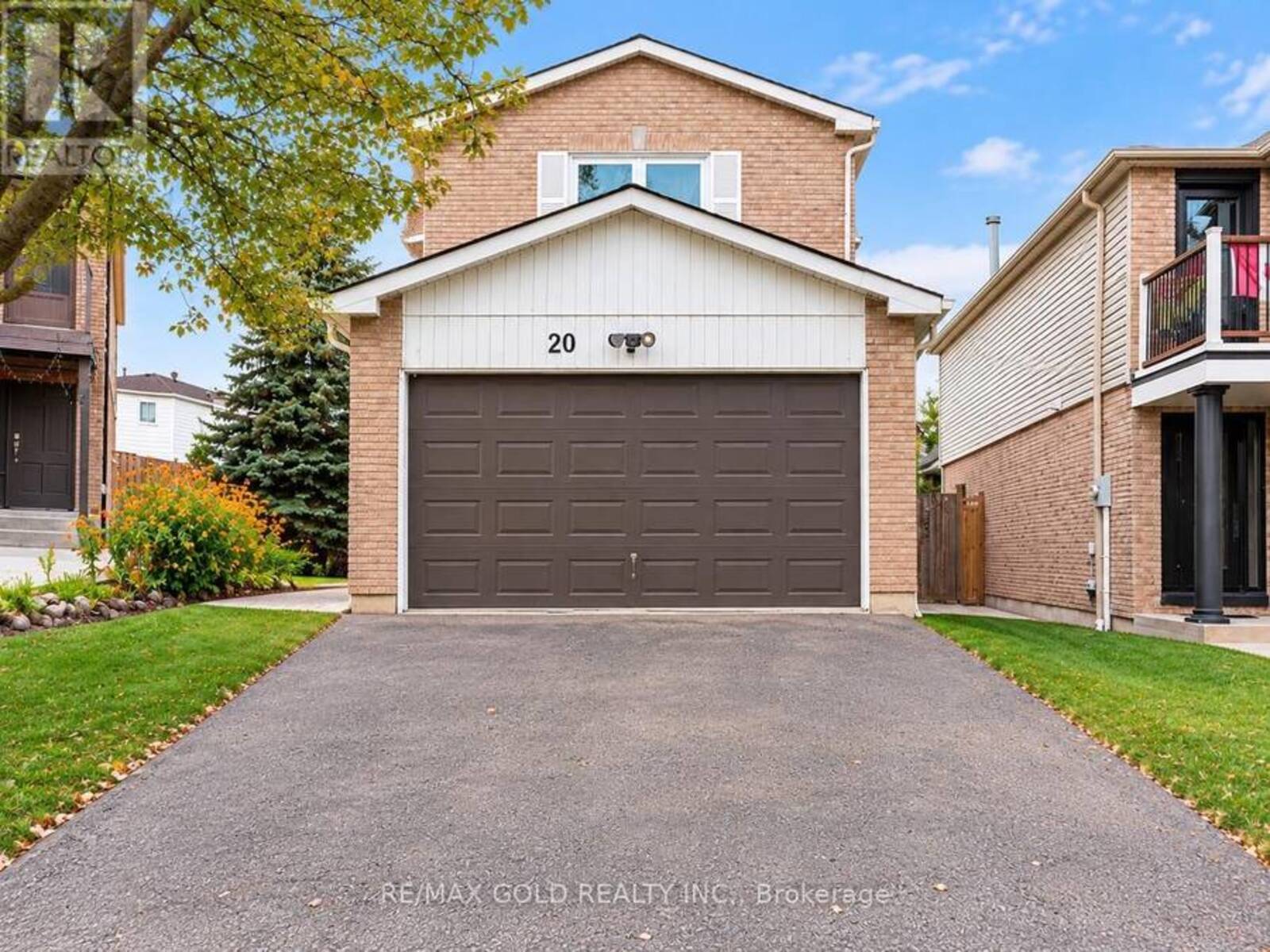 20 SIFTON PLACE, Brampton, Ontario L6Y 2N8