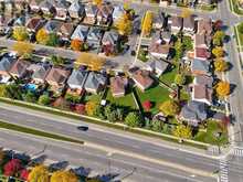 10 DUNVEGAN CRESCENT | Brampton Ontario | Slide Image Six