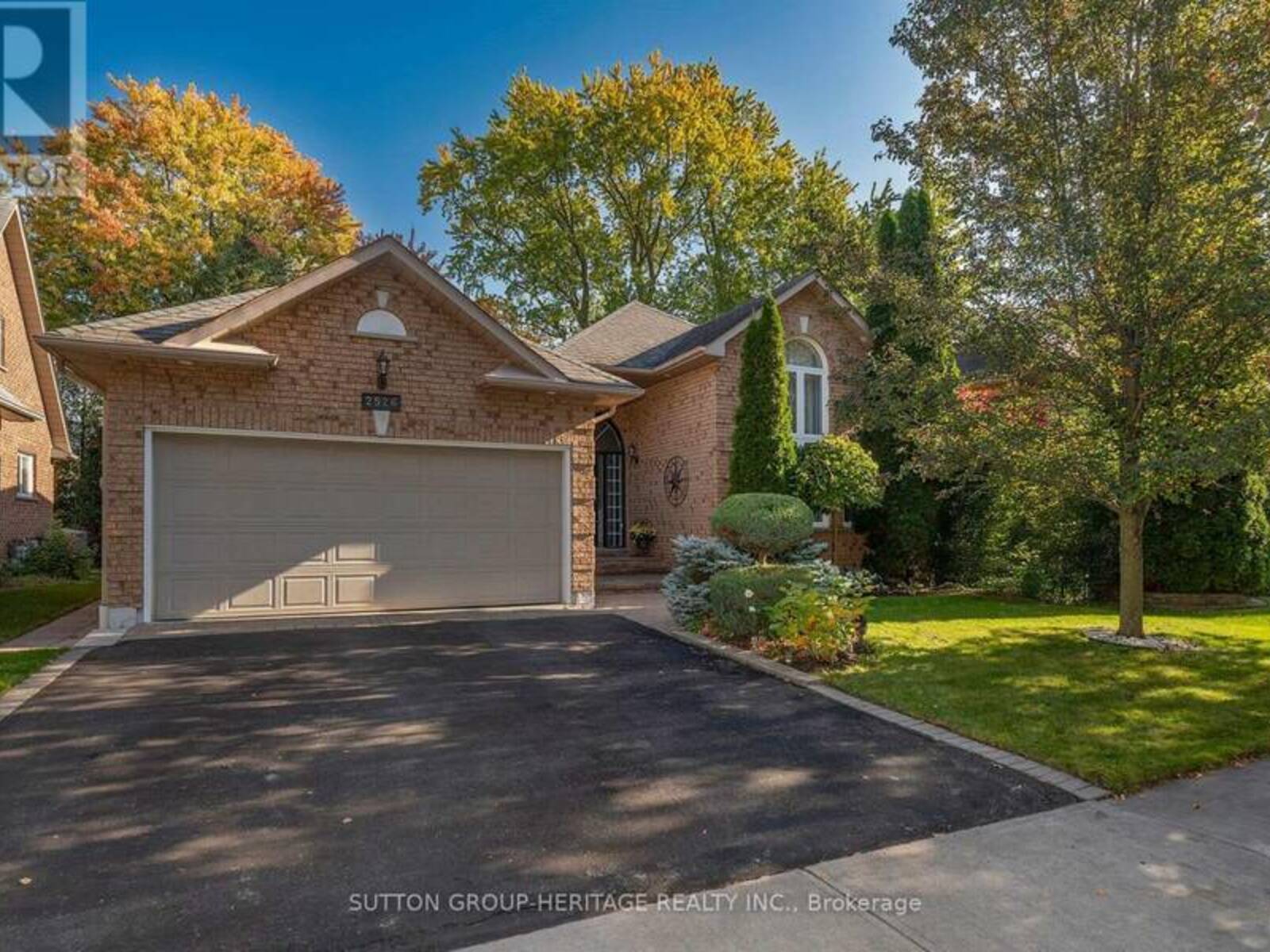 2526 LINWOOD STREET, Pickering, Ontario L1X 2P6