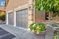 9 PATRICK DRIVE | Barrie Ontario | Slide Image Three