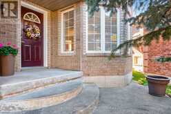 9 PATRICK DRIVE | Barrie Ontario | Slide Image Four