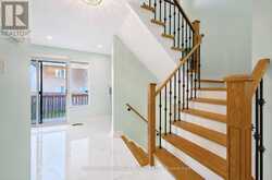 54 STARHILL CRESCENT | Brampton Ontario | Slide Image Ten
