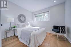 615 PARKSIDE DRIVE | Oakville Ontario | Slide Image Fifteen