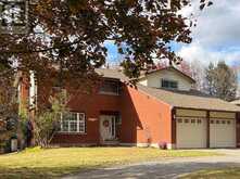 40 GOLF COURSE ROAD | Bracebridge Ontario | Slide Image One