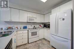 8 MILLCROFT WAY | Vaughan Ontario | Slide Image Thirteen