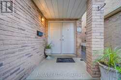 8 MILLCROFT WAY | Vaughan Ontario | Slide Image Three