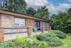 89 KING STREET | Angus Ontario | Slide Image Forty