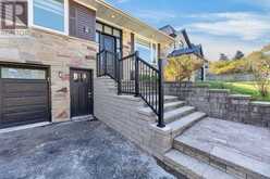 9 BRIGHTBAY CRESCENT | Markham Ontario | Slide Image Four
