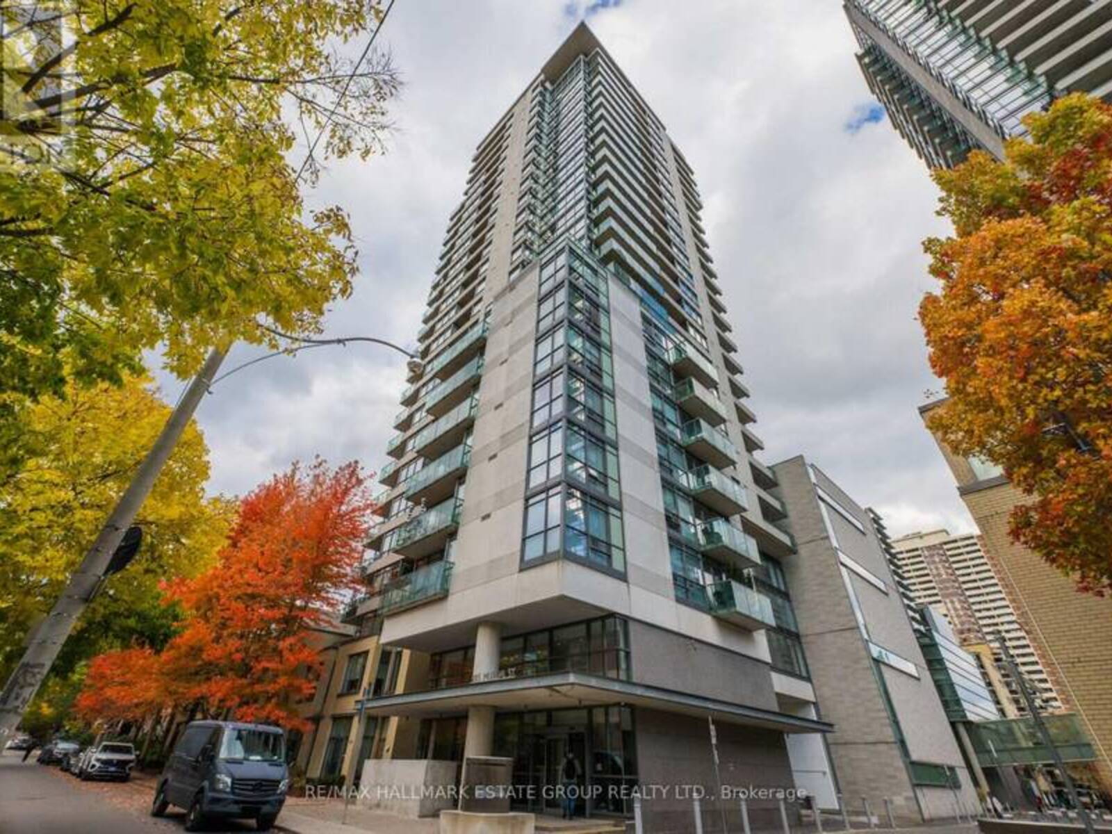 2201 - 285 MUTUAL STREET, Toronto, Ontario M4Y 3C5