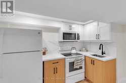 26 QUEENSDALE AVENUE | Toronto Ontario | Slide Image Thirty-six