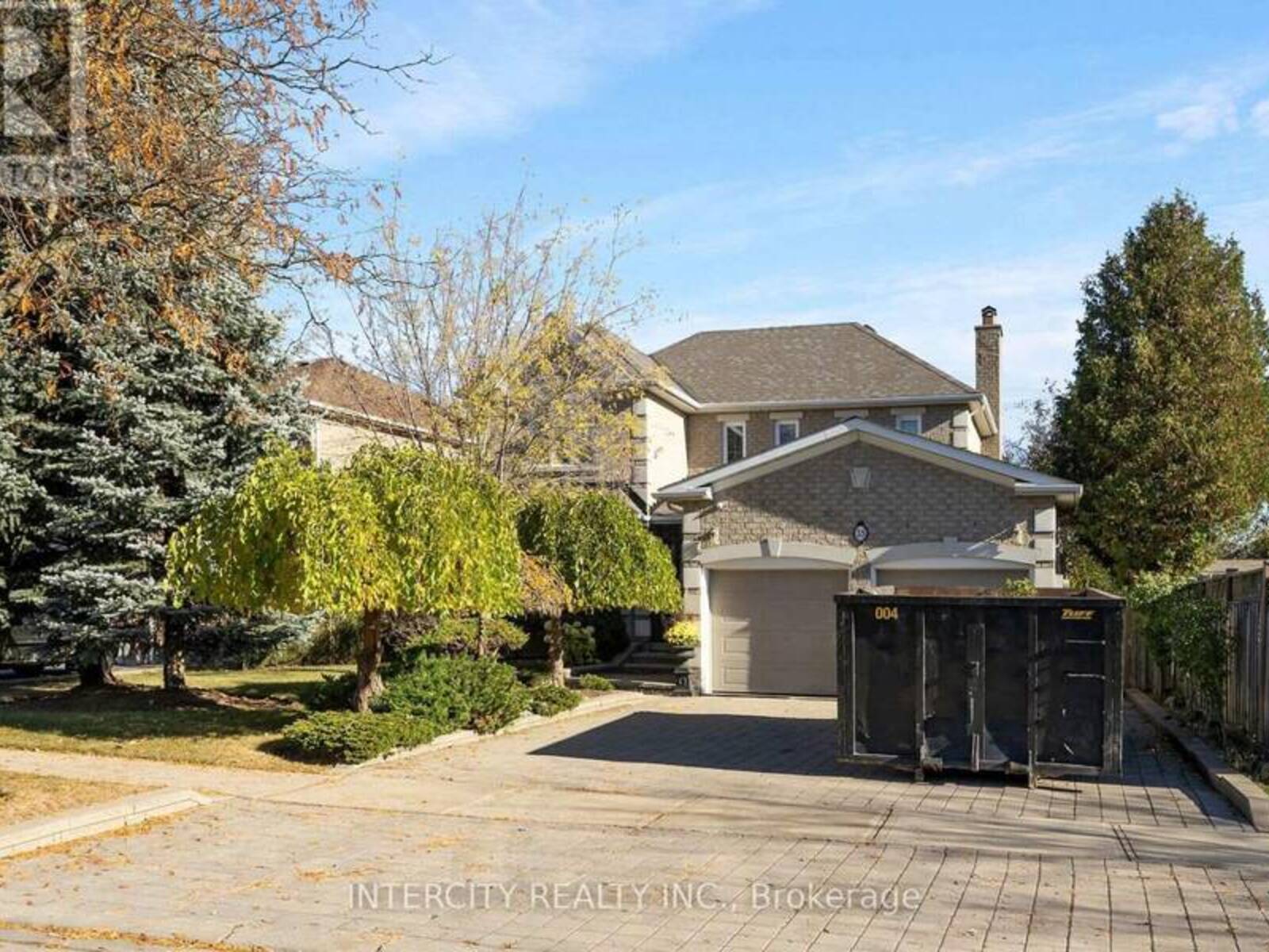 35 AVRO ROAD, Vaughan, Ontario L6A 1Y3