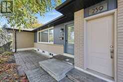 239 WARNICA ROAD | Barrie Ontario | Slide Image Five