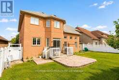 12 HIGHVALLEY CIRCLE | Brampton Ontario | Slide Image Eighteen