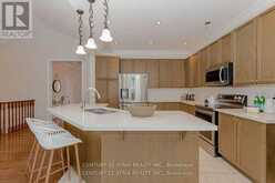 6 SHUTER LANE | Brampton Ontario | Slide Image Fifteen